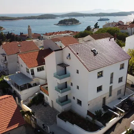 Apartment Marisa Hvar Ii